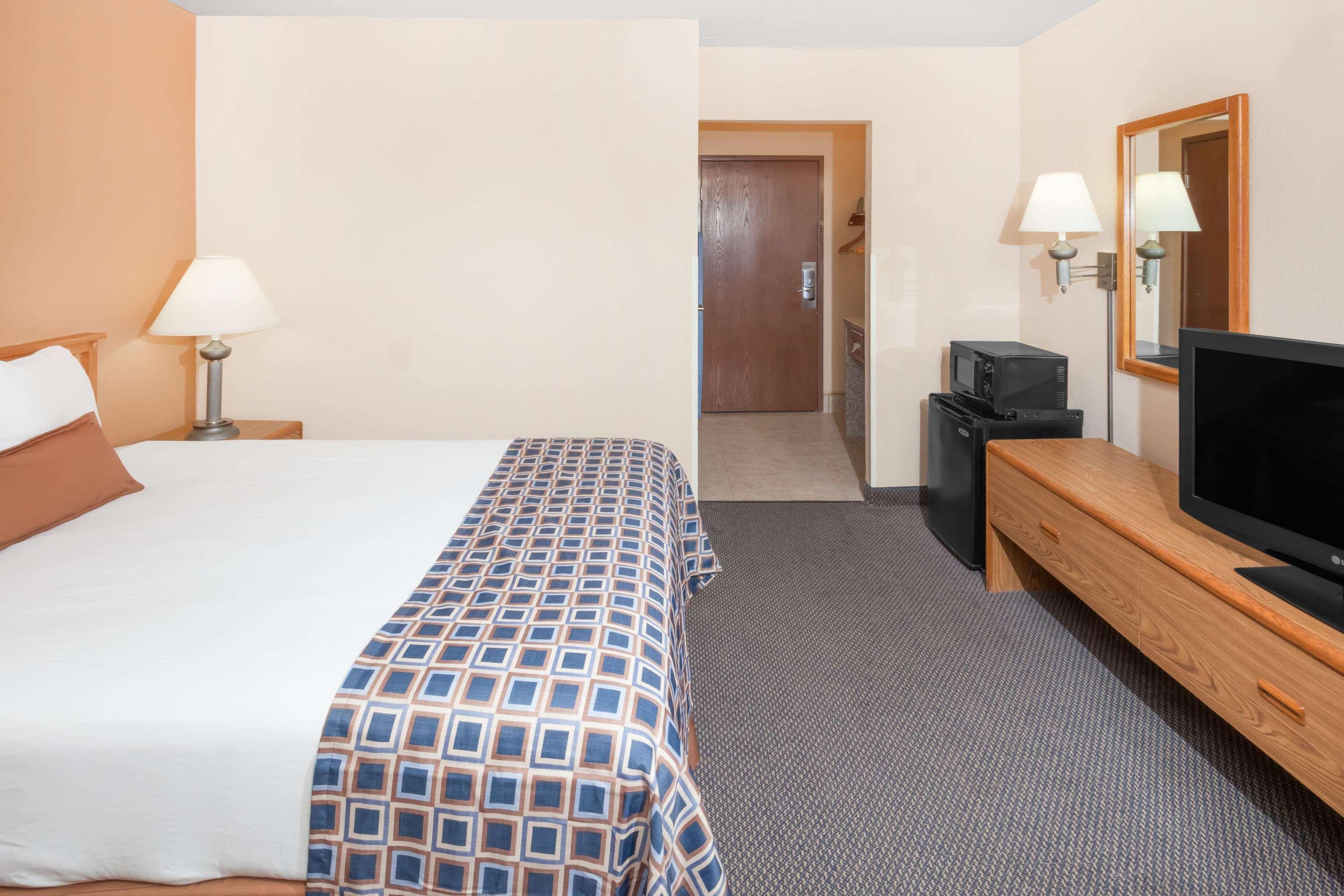 Hotel Sleep Champaign