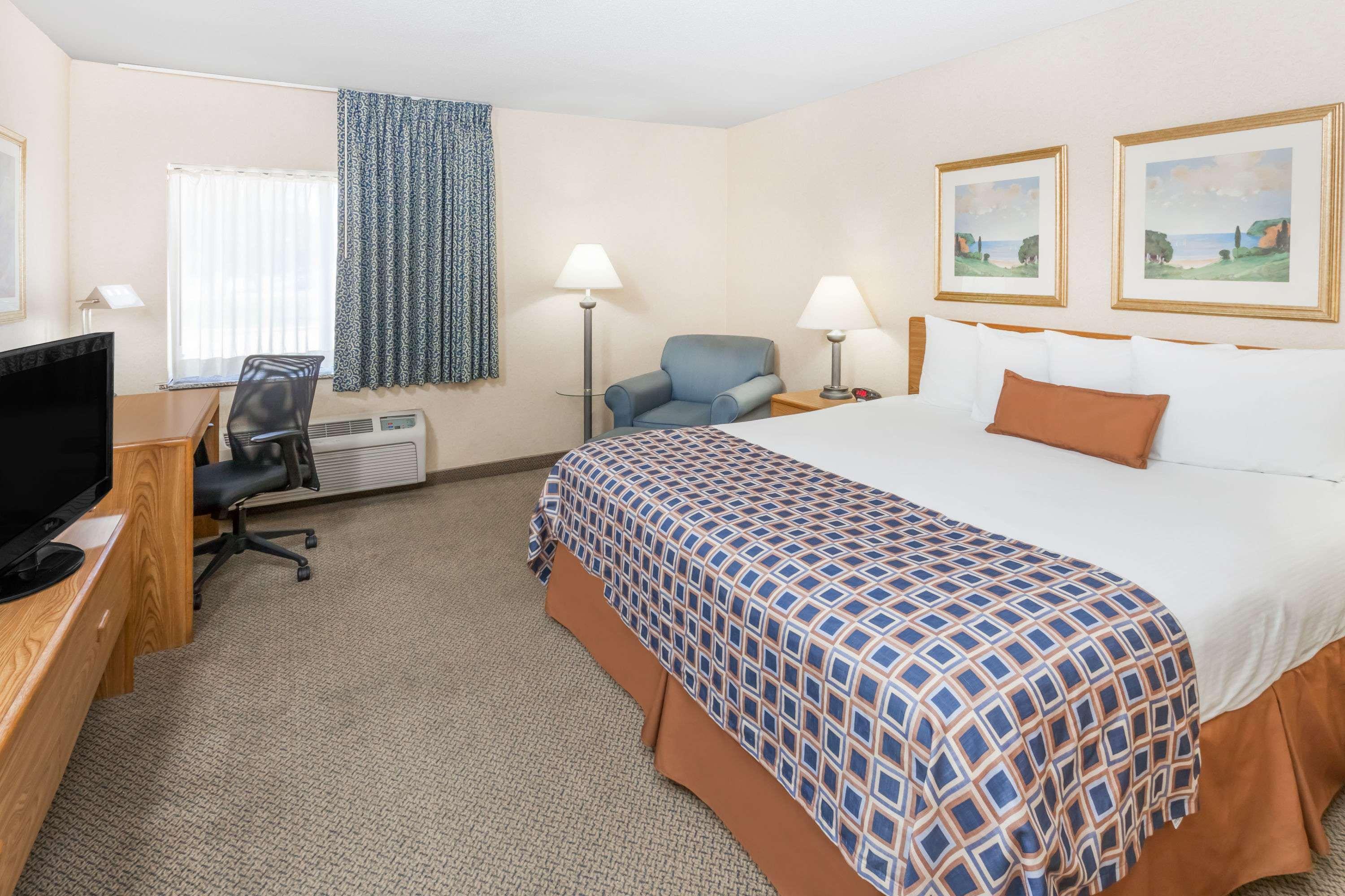 Hotel Sleep Champaign